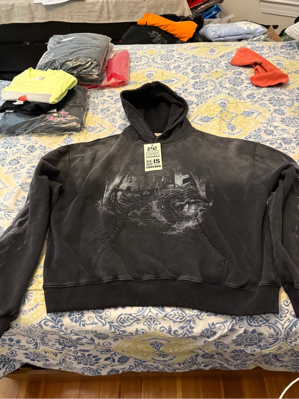 Vale Men's Washed Black Zip-Up Hoodie Sweater with Subtle Graphic